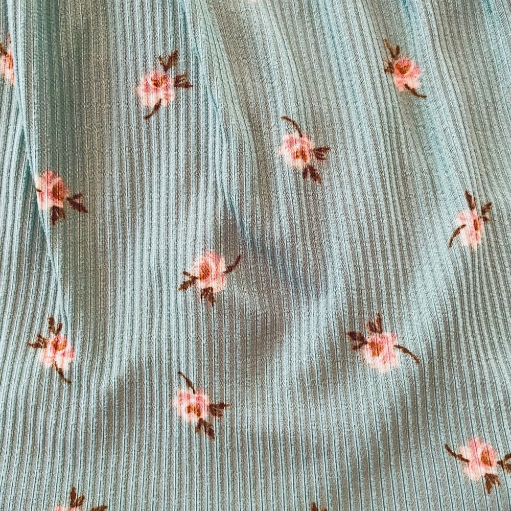 Sage green floral dress - Picture 4 of 5